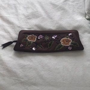 Clutch purse5️⃣for$3️⃣0️⃣